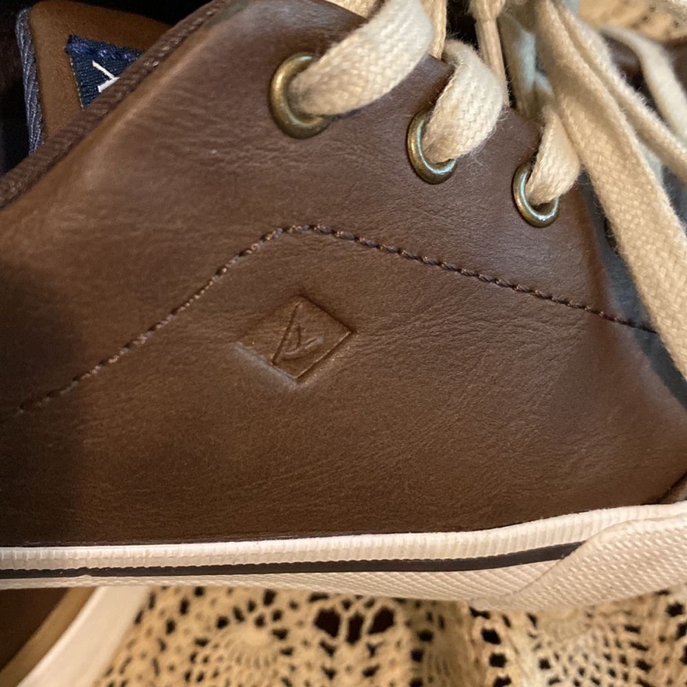 Sperry Top Sider Lace Ups - Picture 2 of 7
